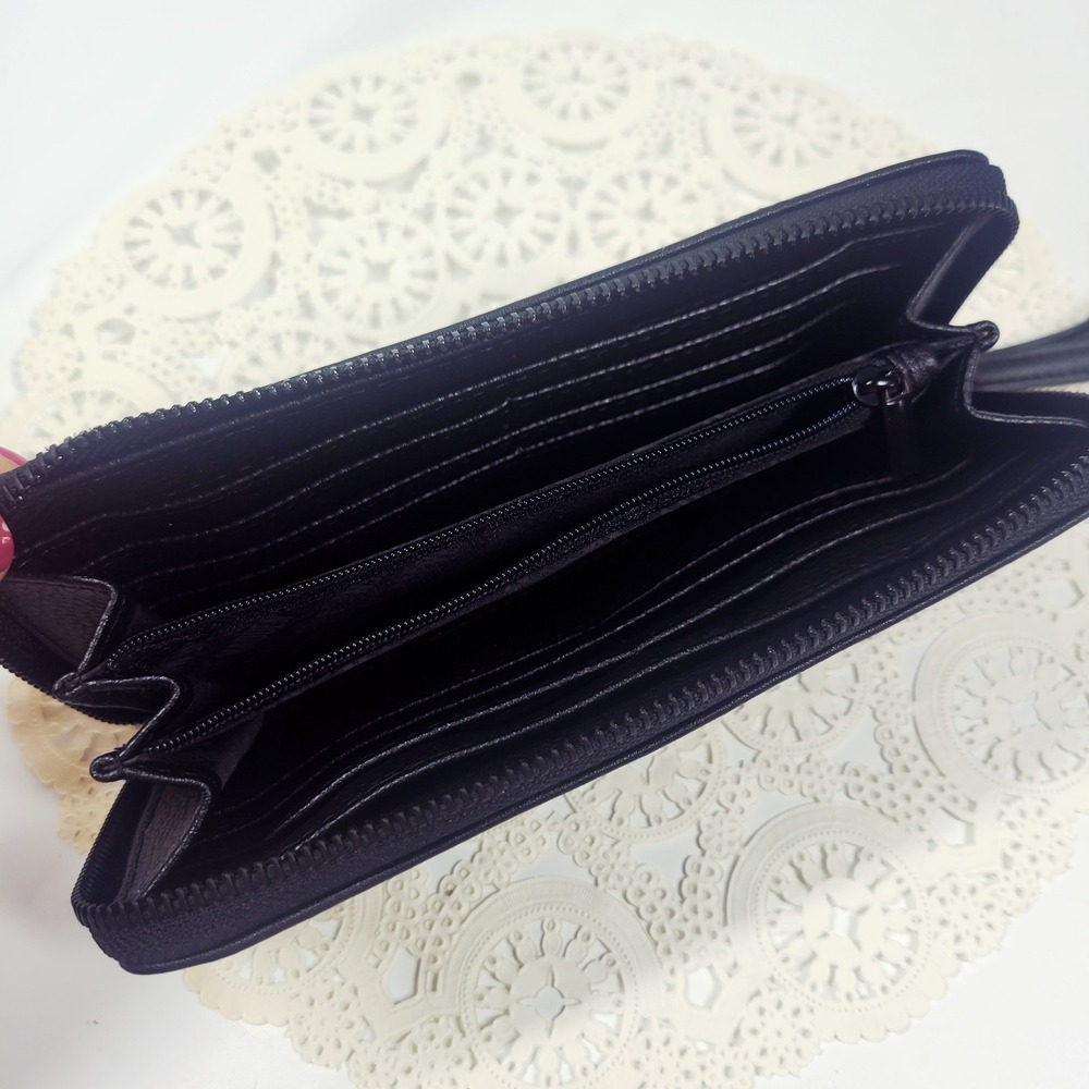 Steve Madden Black Embossed Women's Zip-Around Wristlet Wallet Wrist Strap - Picture 4 of 7